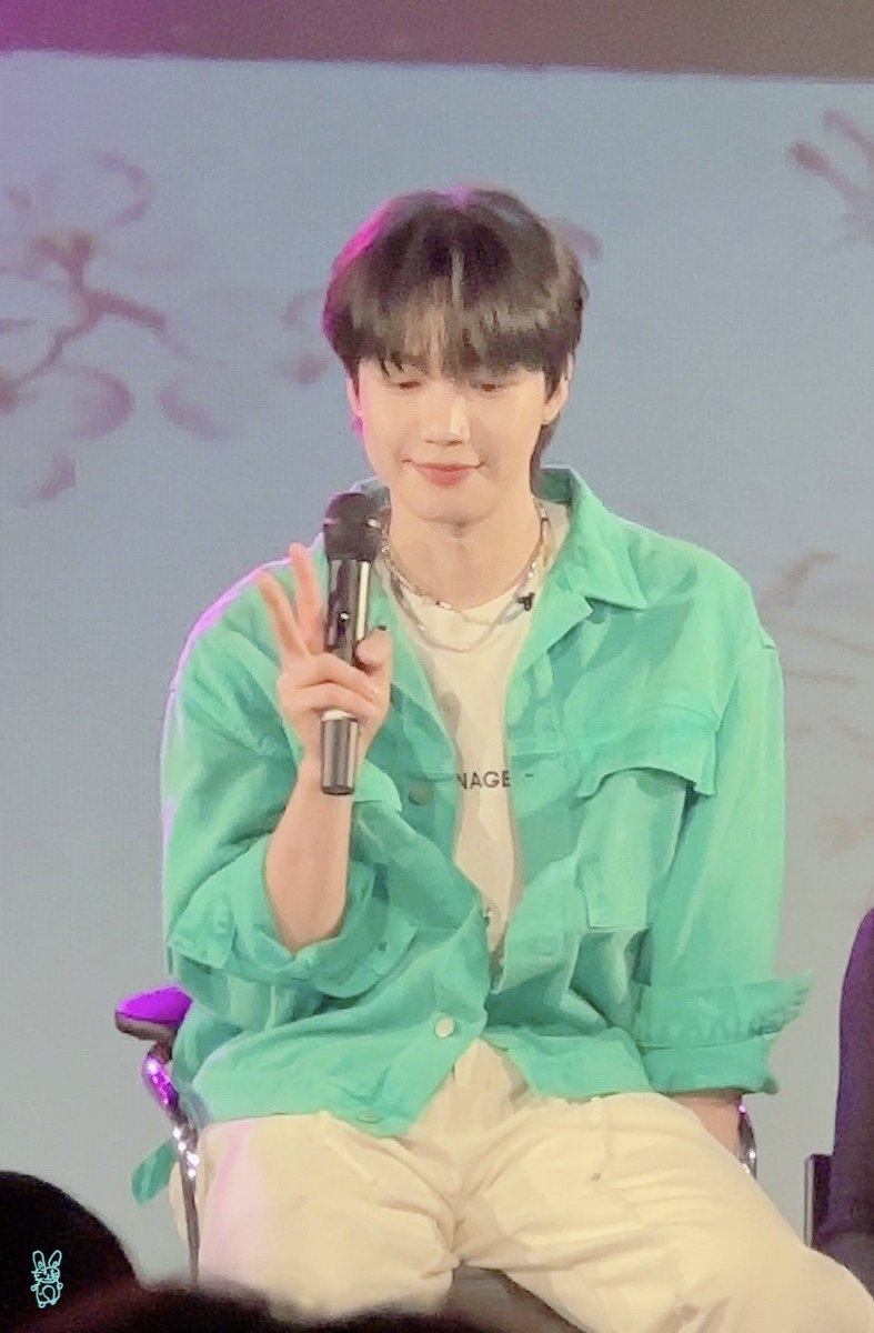 MYzeroYM's tweet photo. 저는 정말 민트색하고 초록색을 너무 좋아해💚 https://t.co/VJztZ2Xo8b