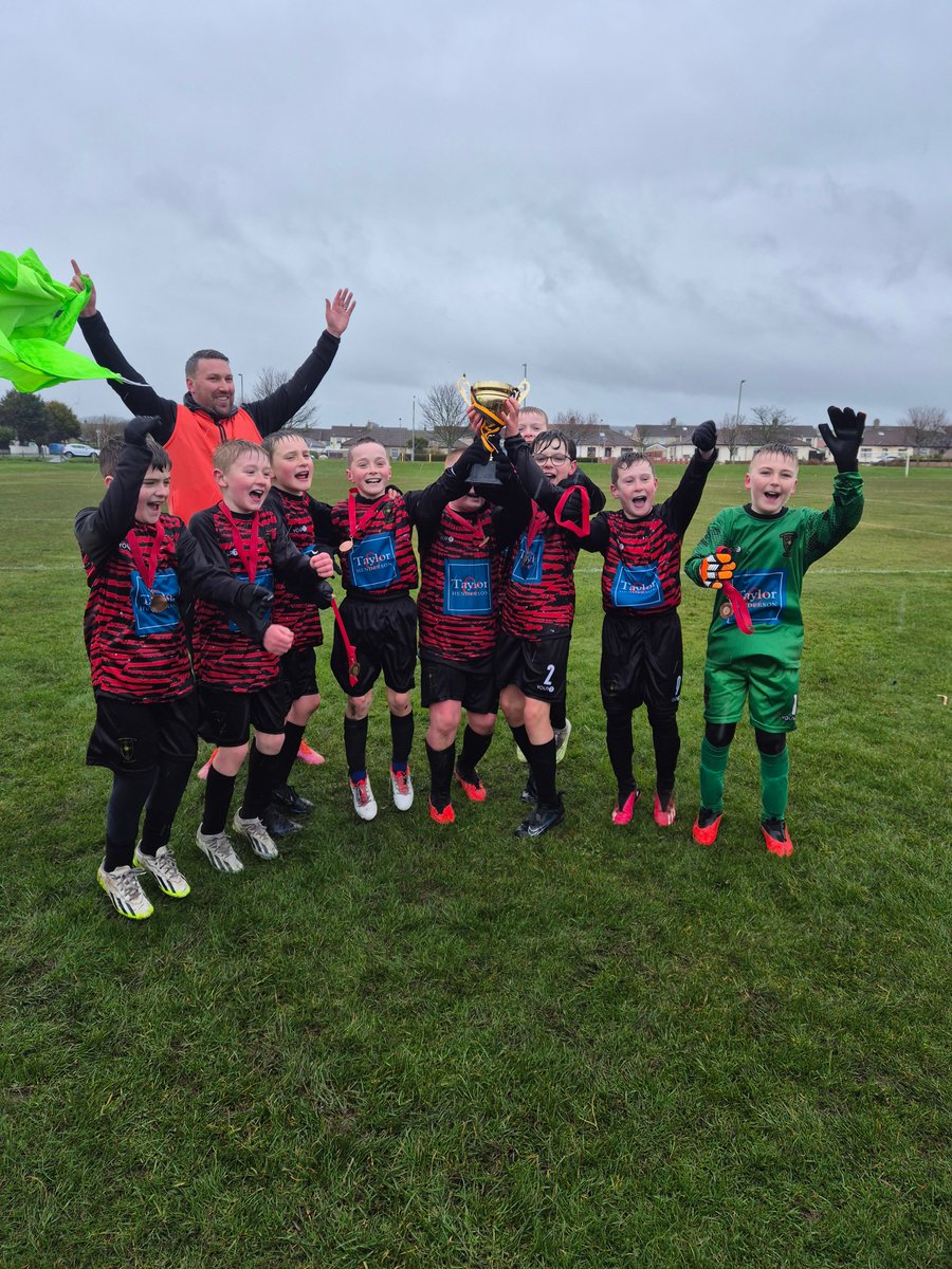 #NAEvents 💛🖤 A wet & windy Easter Cup today but a massive well done to the whole cluster for coming along & supporting todays event. ⚽️⚽️ Congratulations to this years winners @SaintAnthonysPS 🏆🥇 Massive thanks to our @StMattPE Refs class for your support 👏 #NAActive