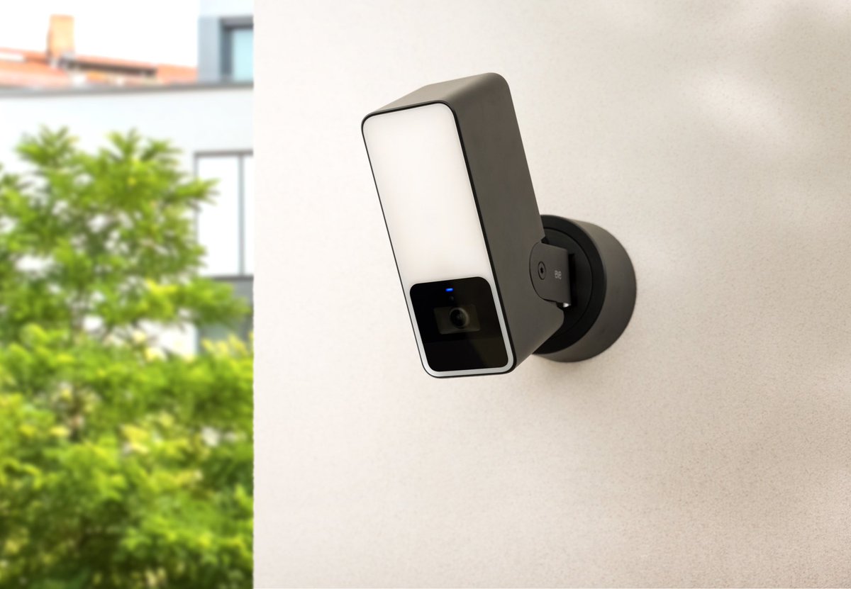 meeteve's tweet photo. Did you know? #EveOutdoorCam is designed exclusively for #HomeKit - with #HomeKitSecureVideo, everything is analyzed locally. This means you don’t have to worry about your data being streamed to some random server in the ether.
https://t.co/YjwAqJFHBH https://t.co/2aeNsc3NQn