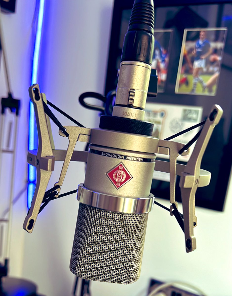 djmikepeters's tweet photo. A new mic for Mike. 🫶🏻
@NeumannBerlin #TLM102
The content coming out of it won’t be any better but the sound DEFINITELY will. 😃 https://t.co/CYbzyEX54U