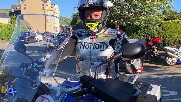ttracesofficial's tweet image. Sign-on to join the @iomttmarshals is open now! 🟧

If you've been on the fence about marshalling for the first time, give this story a read about the year first-time marshal, Tappy, met McGuinness.

buff.ly/3TD96U6

@jm130tt #marshalling #TTRaces