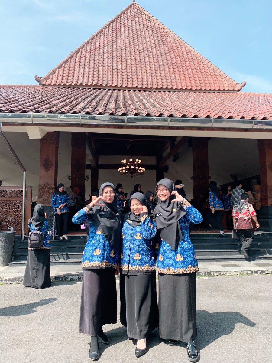 lailaugh's tweet photo. 29 Feb 2024,
Sesuatu yg kita semogakan klo ga pake ngotot &amp; ga pake ambis terasa santai yah. Kyk ngalir aja gitu. Klo dapet alhamdulillah klo engga ya udah. Tp ketika dpt sama Allah kasi banyak bonusnya🥹 Alhamdulillah wa syukurillah✨MasyaAllah Tabarakallah https://t.co/RUJdD3gecy