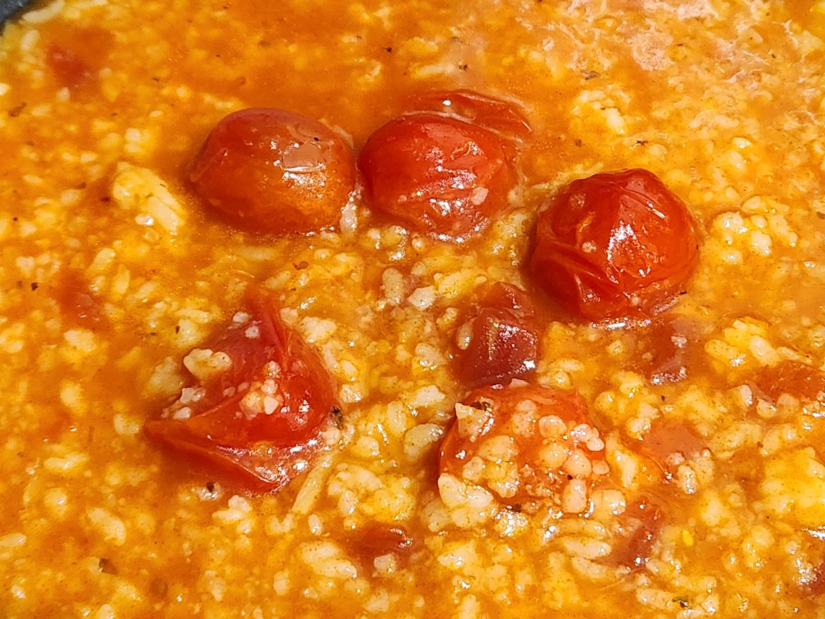 고소한 유사-토마토리조또