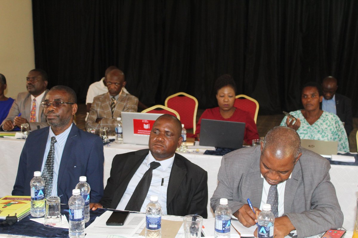 @MoPSEZim Minister Hon. T. Moyo officially opened the TOT workshop for the Early Warning System (EWS) for mitigating dropout at secondary level in Zimbabwe. The 3 day workshop for provincial and district personnel was held in Kwekwe. @taundoro @UNICEFZIMBABWE @Camfed @InfoMinZW