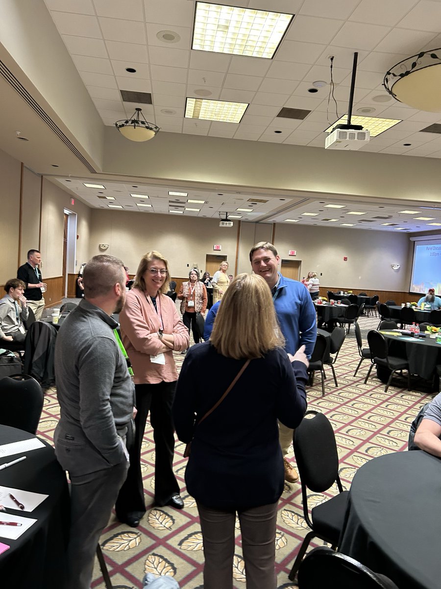 NEORideTransit's tweet photo. NEORide attends the 2024 Small Operators Summit at Deer Creek State Park Lodge and Conference Center. Congratulations to Carlell Howard for receiving a certification for the completion of Ohio Transit Academy! 🚍🤗 #SmallOperatorsSummit

@seat_us , @ODOT_Statewide https://t.co/swaVVZx4qu