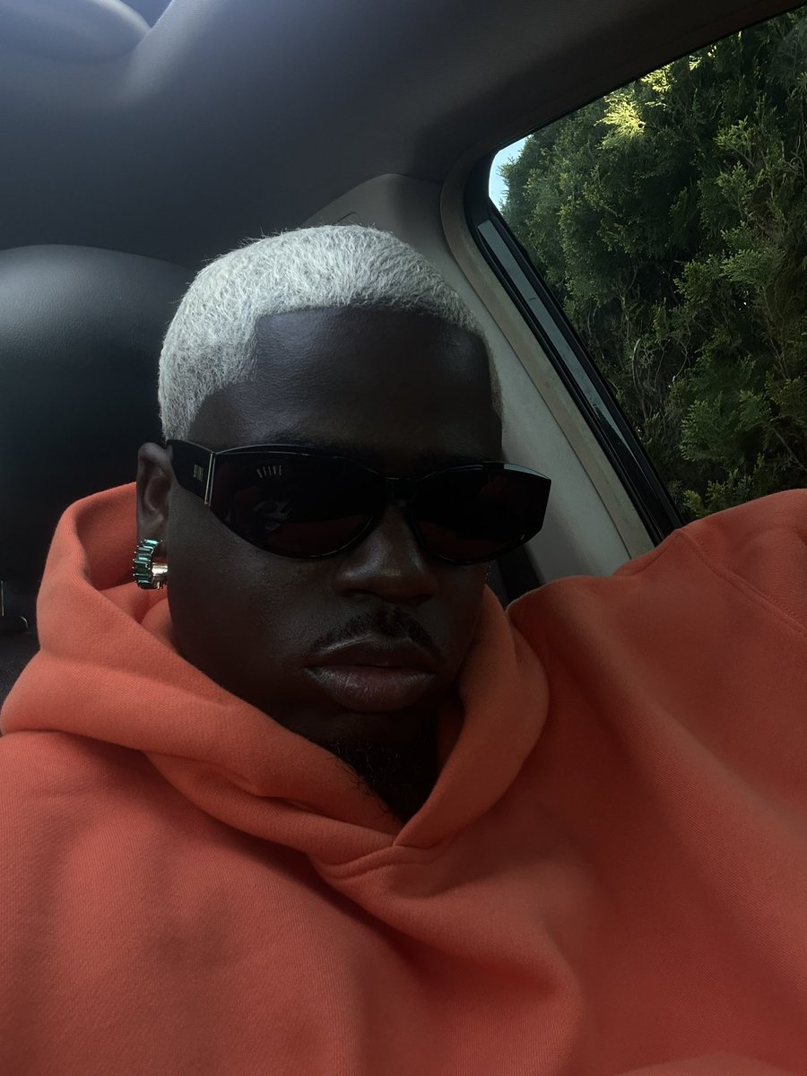 CVLTIVATED93's tweet image. 🍊🌿- Selfie Dump 📸