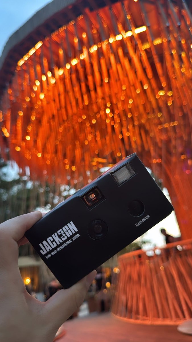 JacksonWGlobal's tweet photo. [INSTA] 240327 omg657_23

At Jackson's 30th birthday party in Phuket, Thailand!

#JACK30N
#JacksonWang #王嘉尔 #잭슨 #TEAMWANG @JacksonWang852 https://t.co/vGHxtHtk9a