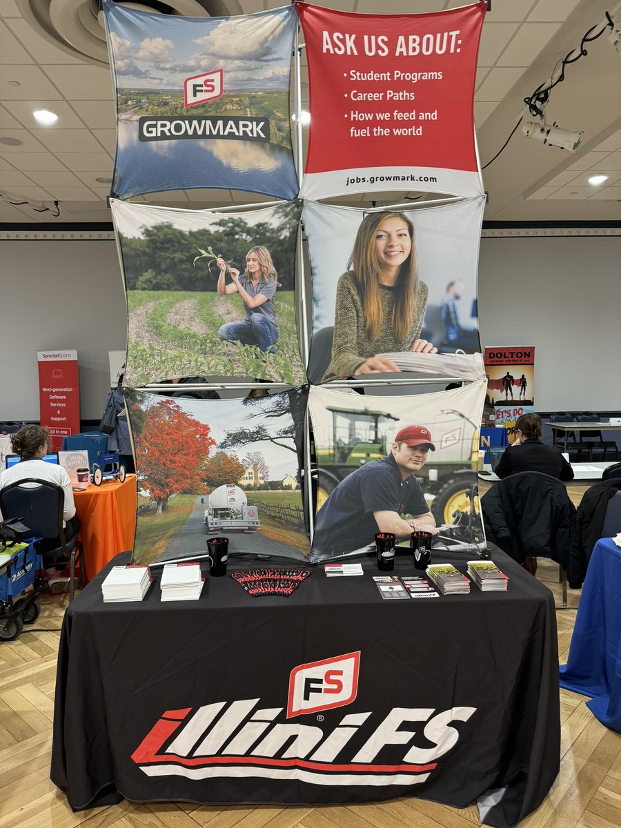 Exciting news! Illini FS is at the UIUC Career Fair. Explore ag careers with us. Stop by our booth! #IlliniFS #UIUCCareerFair