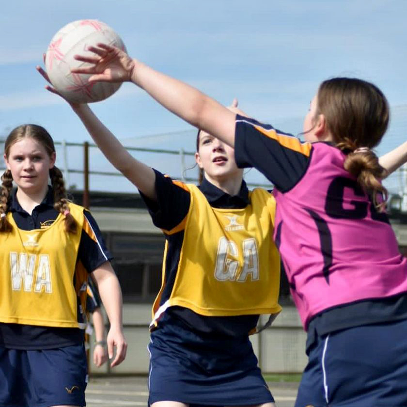 wallingford4140's tweet photo. The PE Department have shared some great photos of 'House Matches' this week - please visit (https://t.co/idZFQhokId) on Instagram!

#ws_pe #ws_sport #ws_housematches #ws_teams #ws_enrichment #wearewallingfordschool #ableandqualified https://t.co/81VI7l3qbW