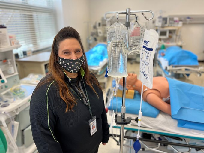 DurhamTech_OC's tweet photo. Meet Kimberly Stack, our AT Director. It's National #AnesthesiaTech week and this unique program on our OC campus trains future techs for a rewarding career. Register for an online info session or learn more about the program: https://t.co/EI1GLDdi4G #InternationalWomensMonth https://t.co/X9zu8eCb2x