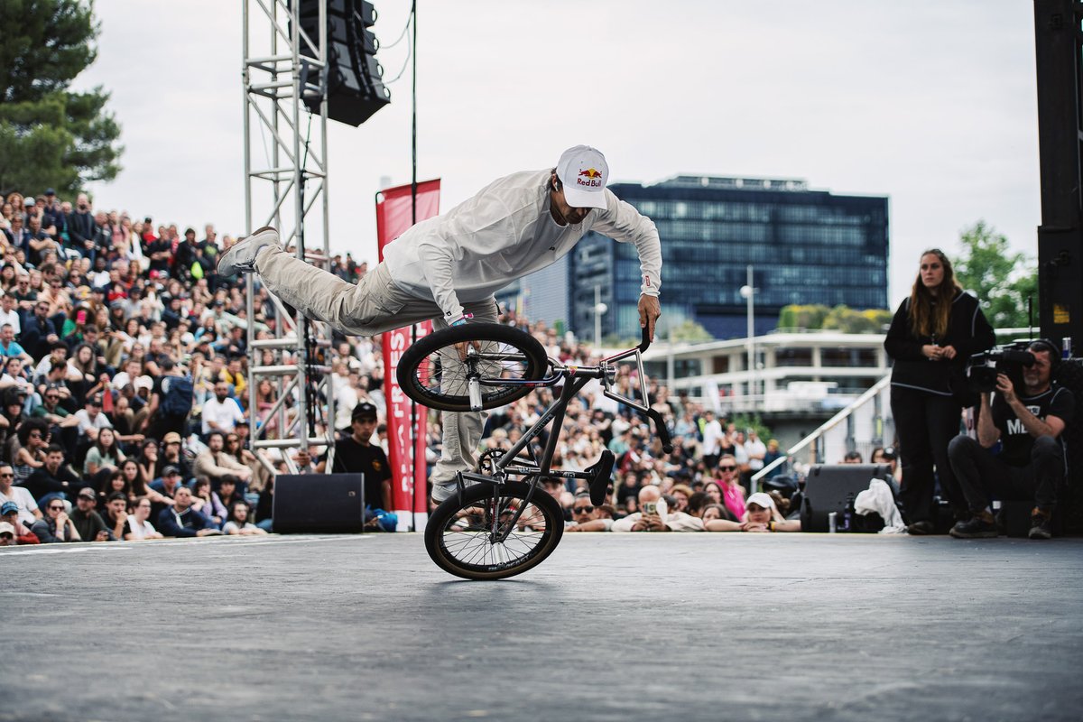 For every like we'll post our favourite photos from the 2023 UCI BMX Freestyle World Cup in Montpellier. 🇫🇷 Rider registration is now open for this year's event. 👇 registration.fise.fr/fr/inscription… #BMXFreestyle #BMXFreestyleWC