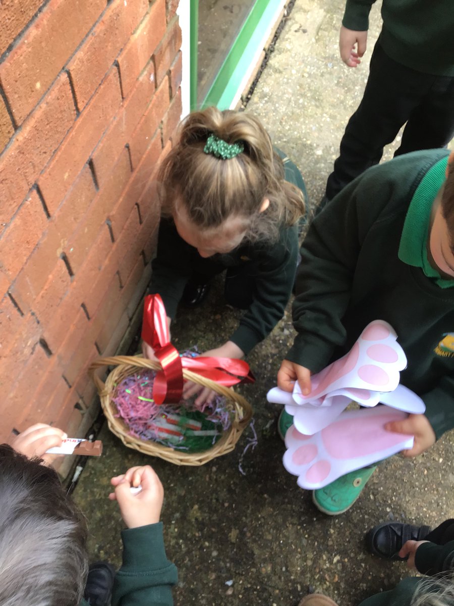 Nursery have had a very exciting morning! We went on an Easter egg hunt. We had to follow the rabbit feet around the school to find the basket of chocolate. 😀💚🐰🐇 @WatersidePA