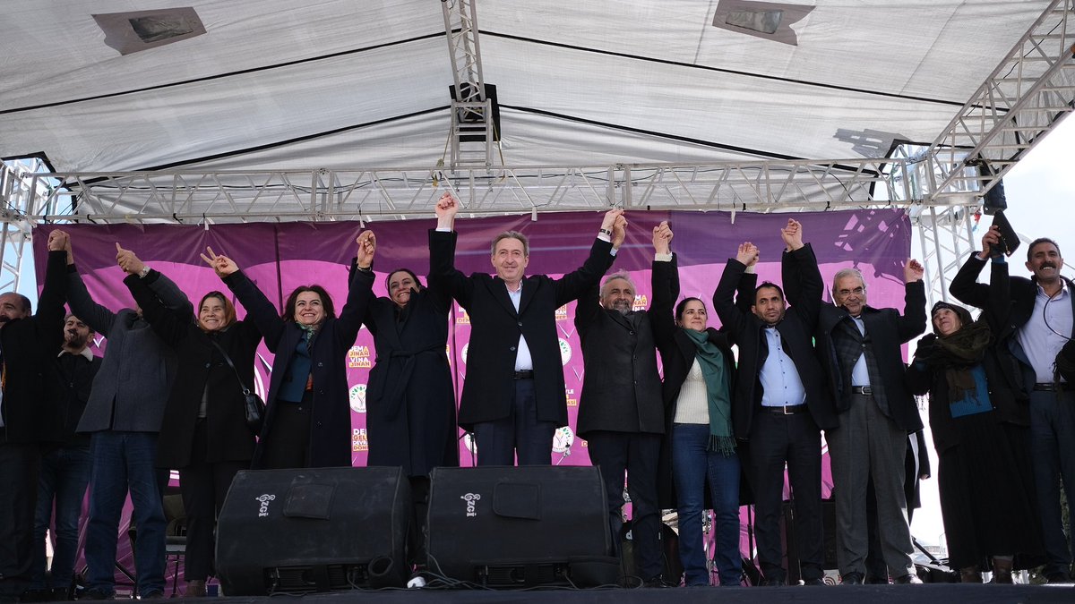 tuncerbakirhan's tweet photo. Bugün rengarenk bir halklar ve inançlar bahçesi olan memleketim Kars’taydım. 

Kars, aynı DEM Parti gibi bu coğrafyanın zenginliğinin bir sembolüdür. 31 Mart'ta Kars’a en çok DEM Parti yakışır.
#RabeDemHat
#DemGelirDevranDöner 
#DEMPARTİ https://t.co/sr9nKLxOHY