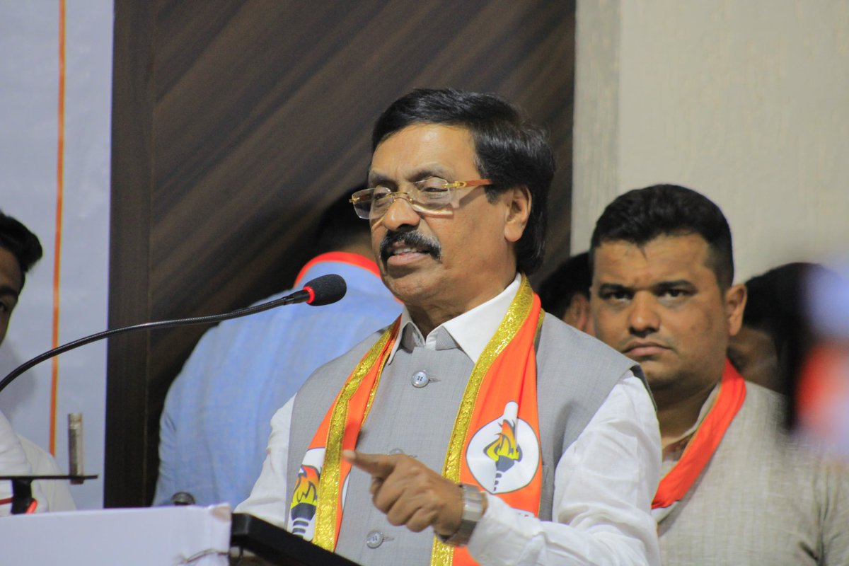 SardesaiVarun's tweet photo. युवा महाराष्ट्रभिमान मेळावा : रत्नागिरी सिंधुदुर्ग लोकसभा ! https://t.co/WeMM0VPVQm
