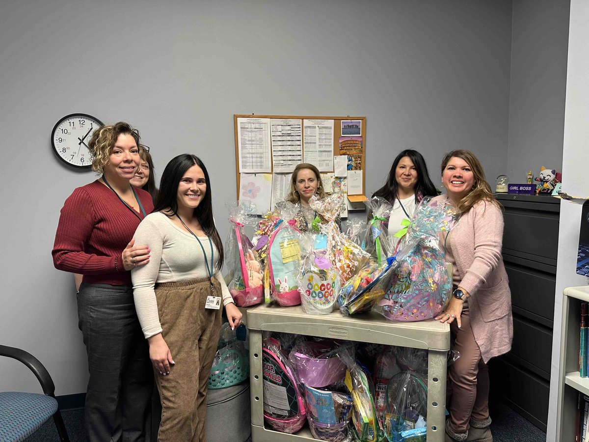 CCDOM1's tweet photo. St. Anthony Padua in Port Reading donated Easter baskets which are being given to the families in the Skills program. This program serves all low income families throughout Middlesex County with in home supports and counseling. 💜
#ccdom #catholicharitiesdom https://t.co/H8XDM5Mj26