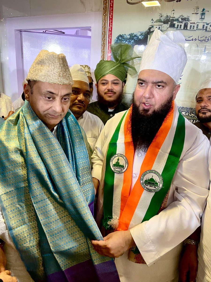 21th URS Of Shaheed-E-Rahe Madina Sayyed Anwar Ashraf (Musanna Miyan) & Greeted Hazrat Moin Miya At Sunni Masjid-E-Bilal Mumbai #SuhailKhandwani