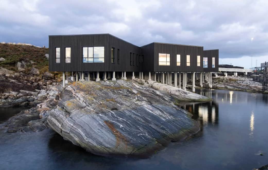 Nuevo post en el Blog de #COMADERA ‼️ 

Yakisugi, revestimiento de madera quemada.
¡Descubre la técnica milenaria Japonesa!

Te ofrecemos una guía muy completa sobre los antecedentes y su uso en la actualidad.

LEE EL ARTÍCULO COMPLETO

🔍 comadera.com/blog/yakisugi-…