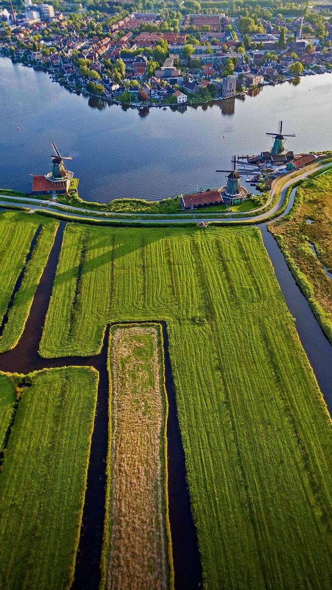 Historic windmills of Zaanse Schans near Amsterdam, Netherlands 🇳🇱