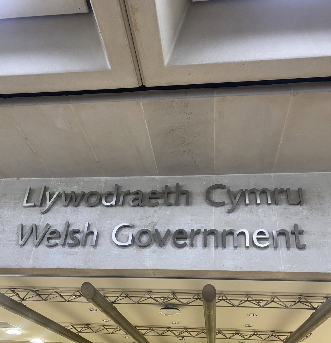 Fóram na nÓg (@foramnanog) on Twitter photo Bhí luachair orainn taisteal chuig an Bhreatain Bheag leis an Údarás Oideachas. Ghlac <a href="/foramnanog/">Fóram na nÓg</a> scaifte oibrí chuig an Bhreatain Bheag le foghlaim faoin obair óige inspioráideach atá a cur chun cinn ag an <a href="/Urdd/">Urdd Gobaith Cymru</a> ag cothú Breatnais san earnáil óige.🏴 Féach tuilleadh thíos 🤩👇 Bhí luachair orainn taisteal chuig an Bhreatain Bheag leis an Údarás Oideachas. Ghlac <a href="/foramnanog/">Fóram na nÓg</a> scaifte oibrí chuig an Bhreatain Bheag le foghlaim faoin obair óige inspioráideach atá a cur chun cinn ag an <a href="/Urdd/">Urdd Gobaith Cymru</a> ag cothú Breatnais san earnáil óige.🏴 Féach tuilleadh thíos 🤩👇
