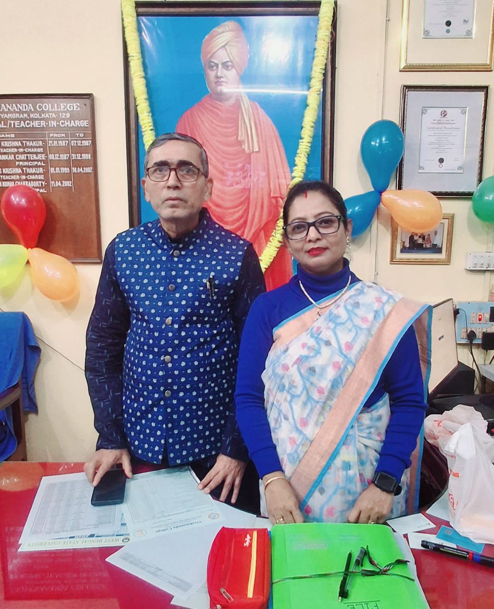 VIVEKANANDACOLG's tweet photo. Welcoming our new Vice Principal Madam Dr. Rimi Roy on 01/02/2024 https://t.co/U5l9tHUOvP