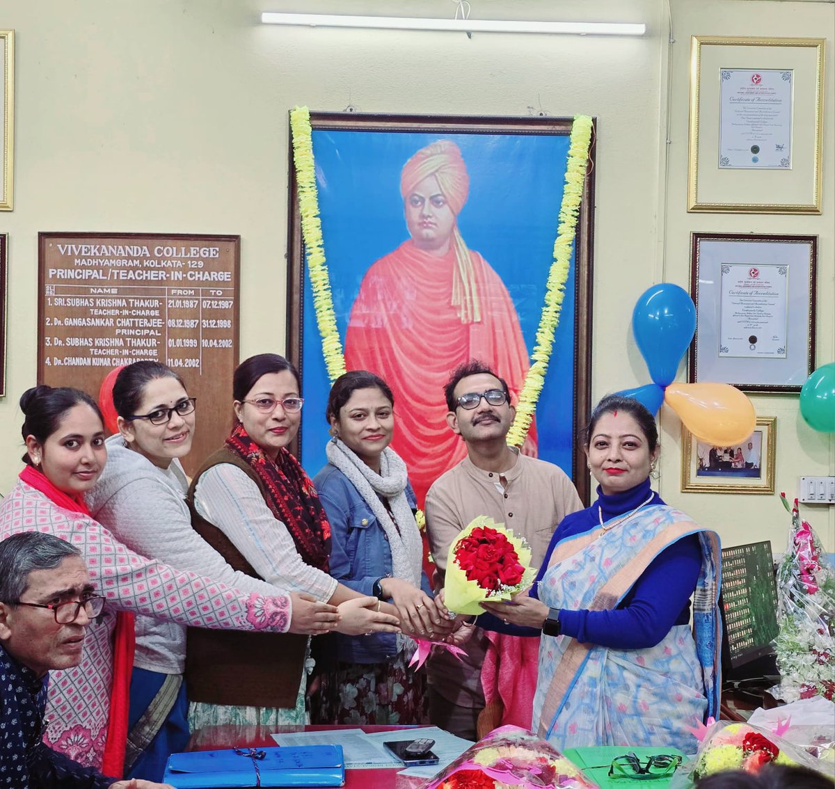 VIVEKANANDACOLG's tweet photo. Welcoming our new Vice Principal Madam Dr. Rimi Roy on 01/02/2024 https://t.co/U5l9tHUOvP