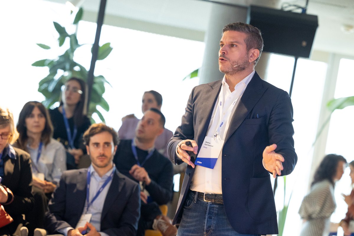 KorBusinessWeb's tweet photo. El pasado 20 marzo, tuvimos el honor de organizar el primer evento de @stripe en España 😊

Gracias Mattia Gamberoni y Pauline Lamielle por confiar en @Korbusinessweb para la celebración de este evento. 👏
#eventos #eventoscorporativos #events #eventosKor https://t.co/d2u2tR6BGe