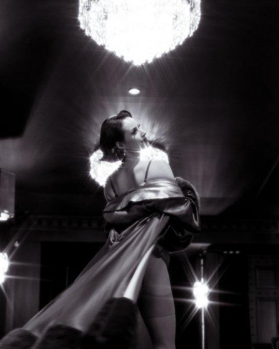 Some shots from last night at Le Bar Supper Club!  Burlesque on a Tuesday?! Who would have thought 💃<a href="/tag/kinkyhistory"class="tags"><span>#kinkyhistory</span></a>