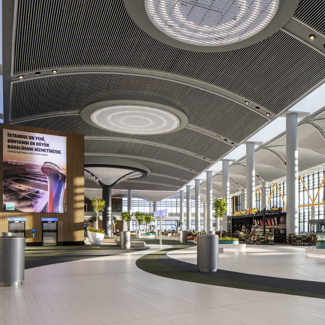 TLVVIP's tweet image. Yearning to explore the vibrant tapestry of Istanbul? TLV VIP curates luxurious getaways that unveil the city's hidden gems and iconic landmarks.

Make Istanbul your next unforgettable adventure!

Booking request: tlv-vip.com/book-airport-v…

#tlvvip #luxurytravel #istanbul #turkey