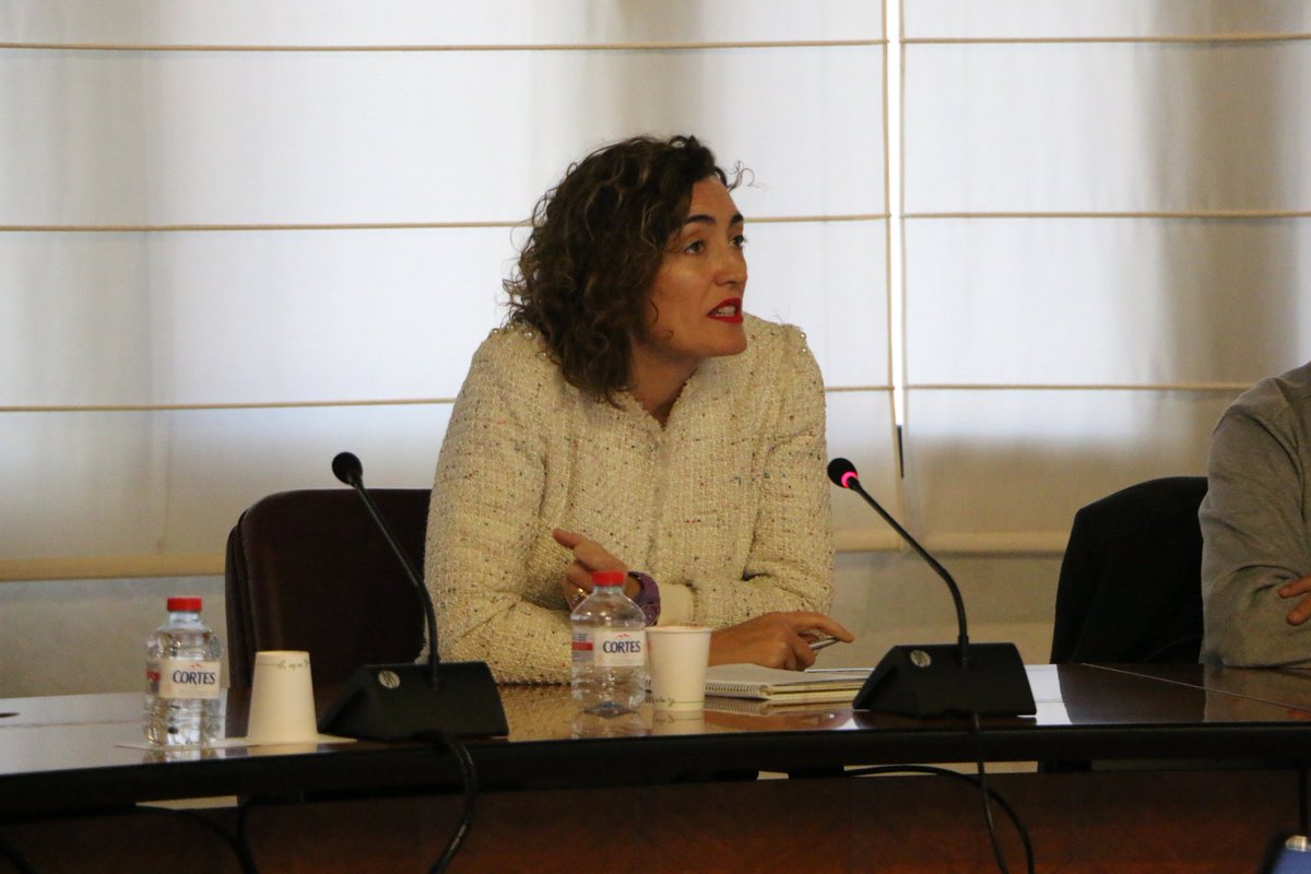 👋 Ayer <a href="/GVAhisenda/">GVA Hisenda</a> estuvimos difundiendo y comunicando en Castellón con <a href="/ASCER_comunica/">ASCER</a> las ayudas de Incentivos Regionales financiadas por la #UE🇪🇺 #FEDER al sector azulejero 🏭 de la  #ComunitatValenciana