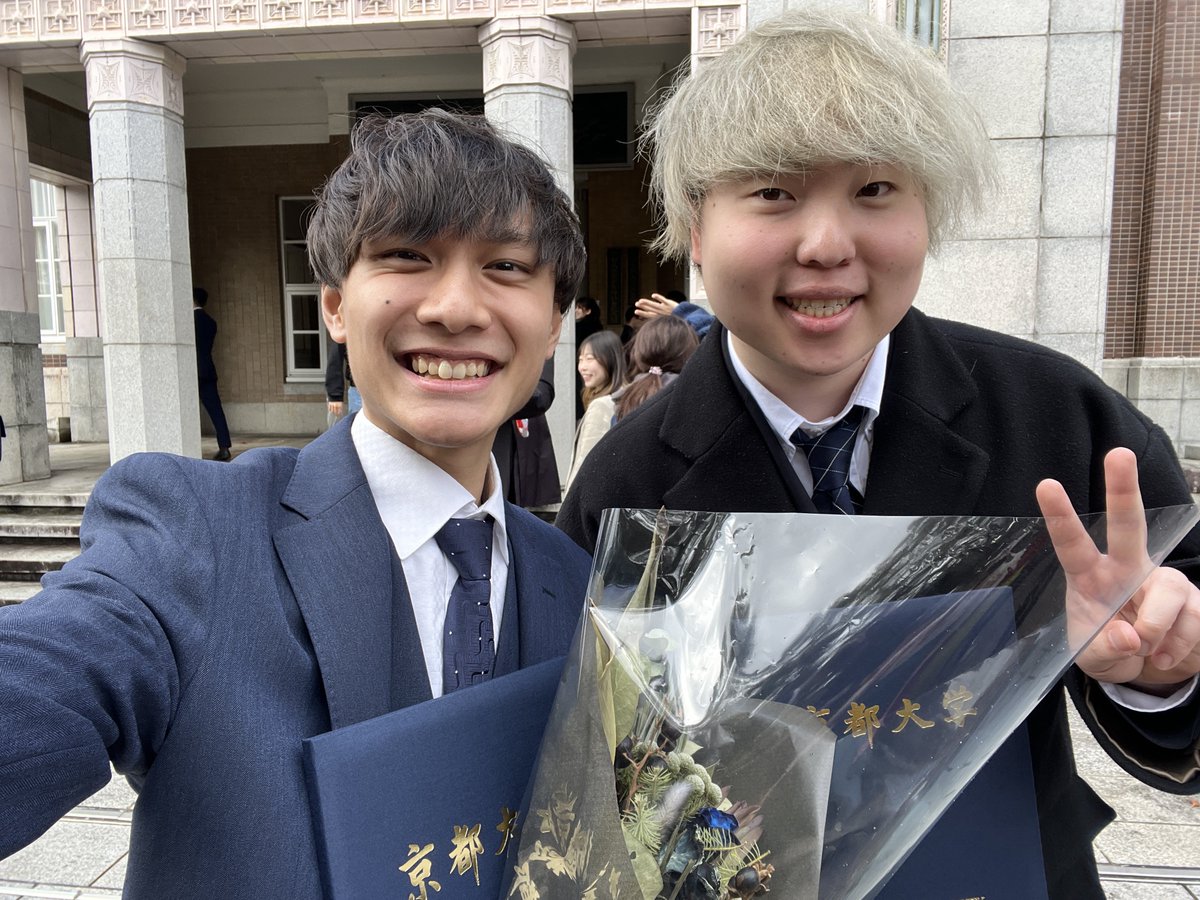d_dong01's tweet photo. 5年間一緒にアカペラしてくれてありがとう。 https://t.co/el1iDHt1LE