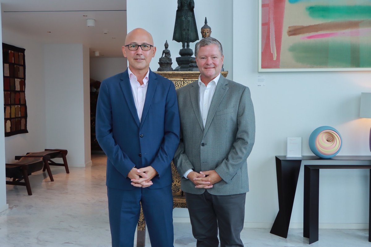 This week marks the 10th anniversary of the first same sex weddings in the UK, so my husband Christopher and I were happy to talk to <a href="/ThaiPBSWorld/">Thai PBS World</a> about the UK's journey on LGBT+ rights and 🇬🇧🇹🇭 co-operation to promote equality. 

#สมรสเท่าเทียม 

thaipbsworld.com/british-ambass…