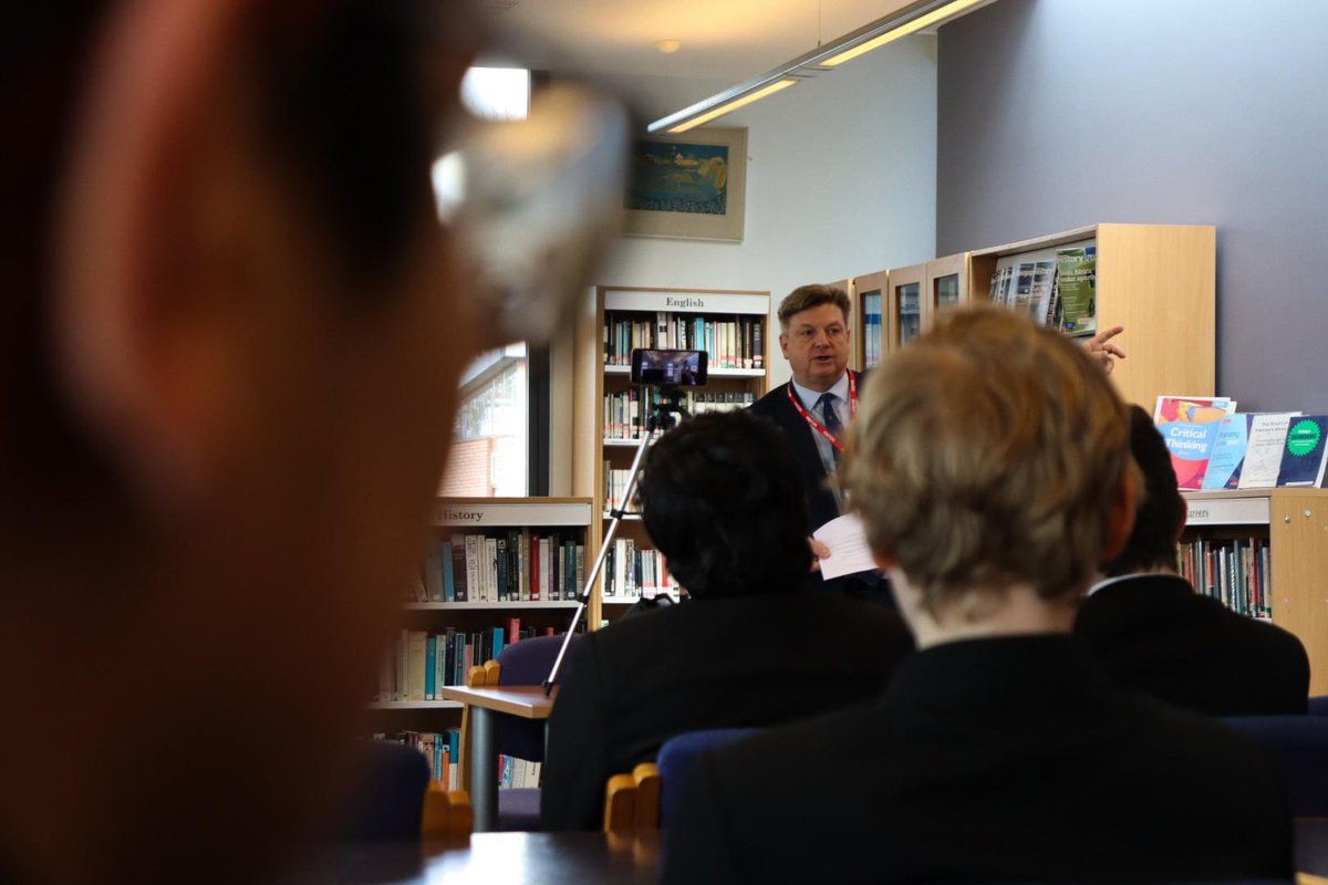 saintolaves's tweet photo. It was a pleasure to invite Old Olavian Mr David Evans, General Secretary of the Labour Party, back to St Olave’s to deliver a talk on his work as General Secretary and @UKLabour vision ahead of the upcoming #GeneralElection2024. As part of #PoliticalAwarenessWeek.
@oldolavians https://t.co/ETNB7McDQz