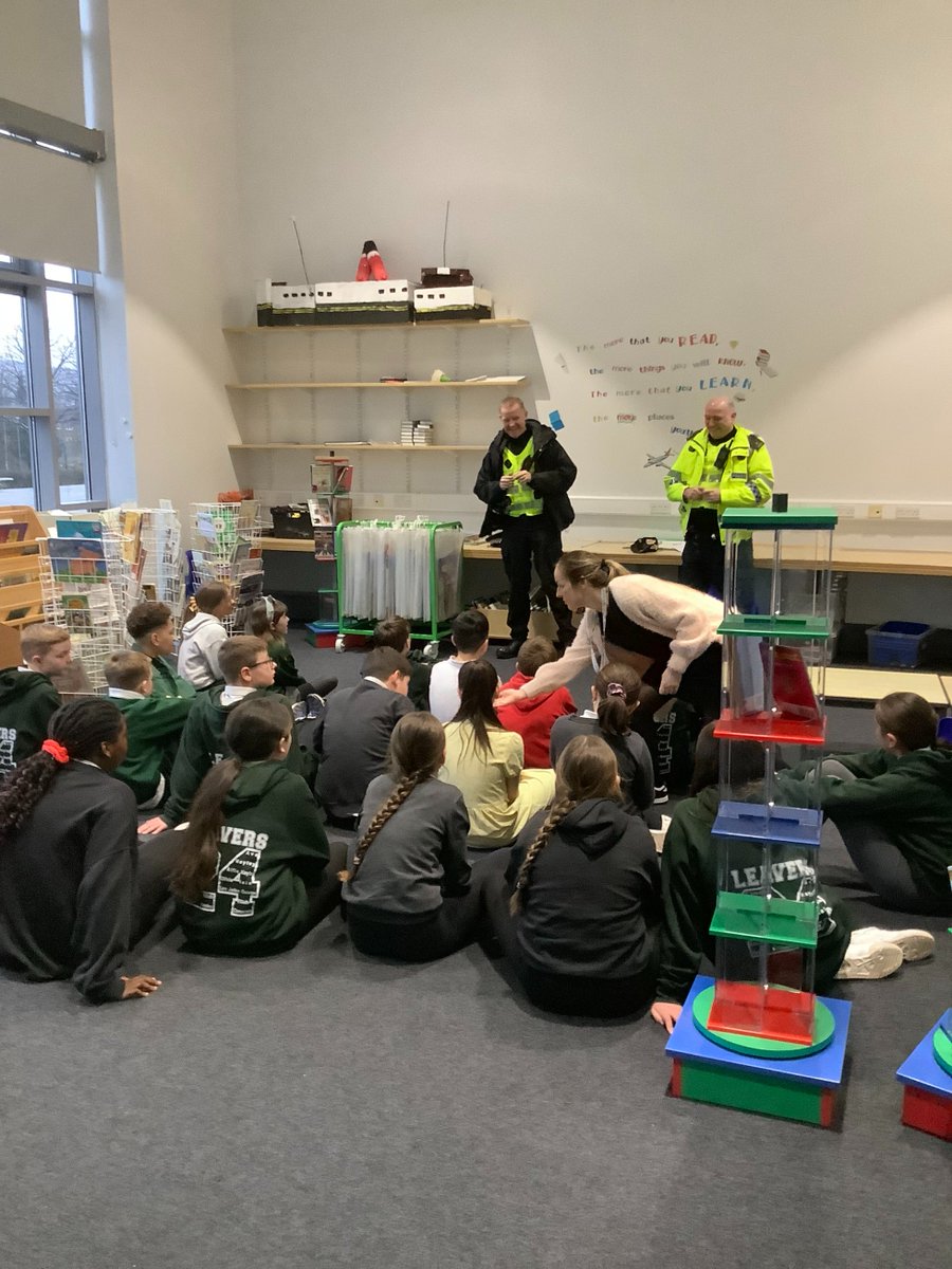 We had a special visit from our Community Police Officers this morning, who chatted to our P6/7 pupils about the importance of internet safety.