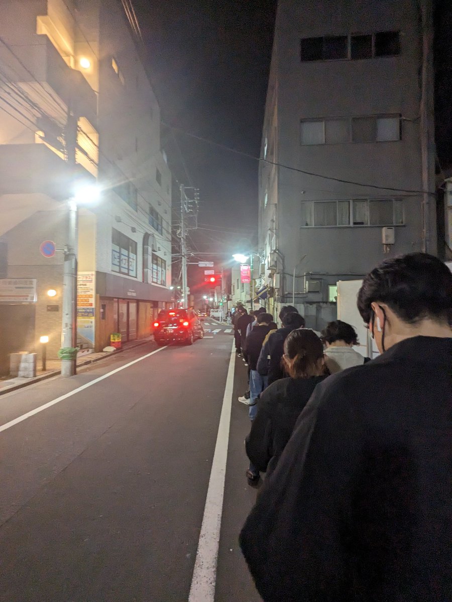 icchy0101's tweet photo. 週半ばで限界突破した時に来る二郎。 
みんなも同じなのか、、、？ https://t.co/edgKj7ArmB
