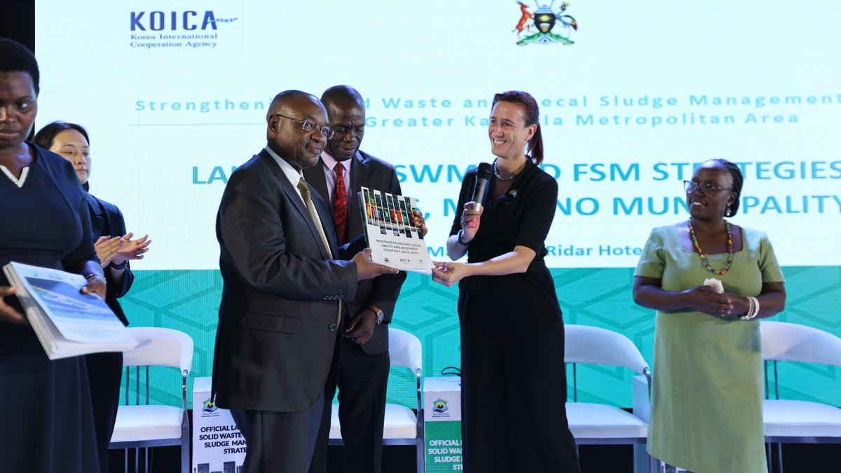 The Minister for Local Government, Hon. Raphael Magyezi has today officially launched the 'Solid Waste and Faecal Sludge Management Strategies and Byelaws 2023-2033 for Mukono Municipality. 

#cleancities #wastemanagement #sanitation #Sustainability #greengrowth