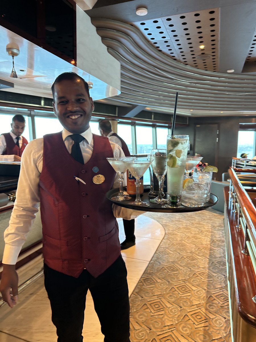 I don’t think 🤔 you can find a better crew of Bartenders on land or sea! Caribbean Princess does a masterful job of assembling staff! They all made or Cruise 🚢 Special! #PrincessProud #ILOVEThisShip