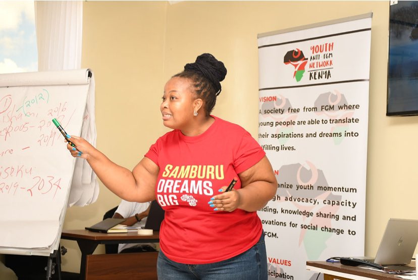 During the session on stakeholders mapping in Samburu County, @ciiruwahome of @SamburuGirlsFDN emphasized the significance of partnerships. They are crucial for leveraging the strengths and resources of various stakeholders, to amplify our impact.