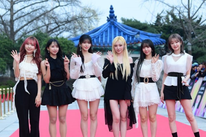 OneilyMusic's tweet photo. SECRET NUMBER at the Universal Superstar Awards 2024 Red Carpet. https://t.co/asT3v68bqt