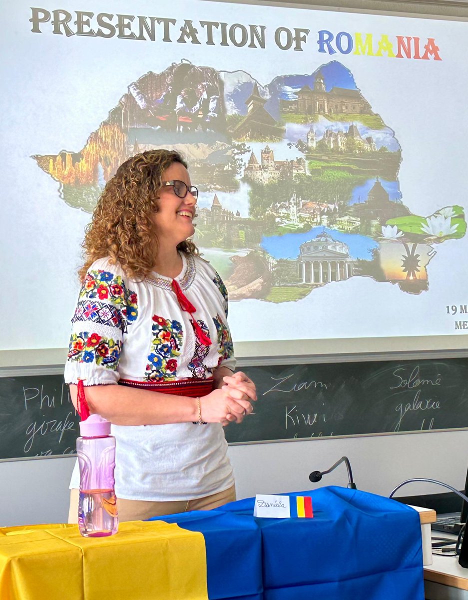 The #MEIGProgramme national day for #Romania familiarized our participants with the #culture, geographical specificities and culinary highlights of this beautiful country. Many thanks to Daniela Matei! @UNIGEformcont @UNIGEnews @unige_en @GSI_UNIGE @CEJE_UNIGE