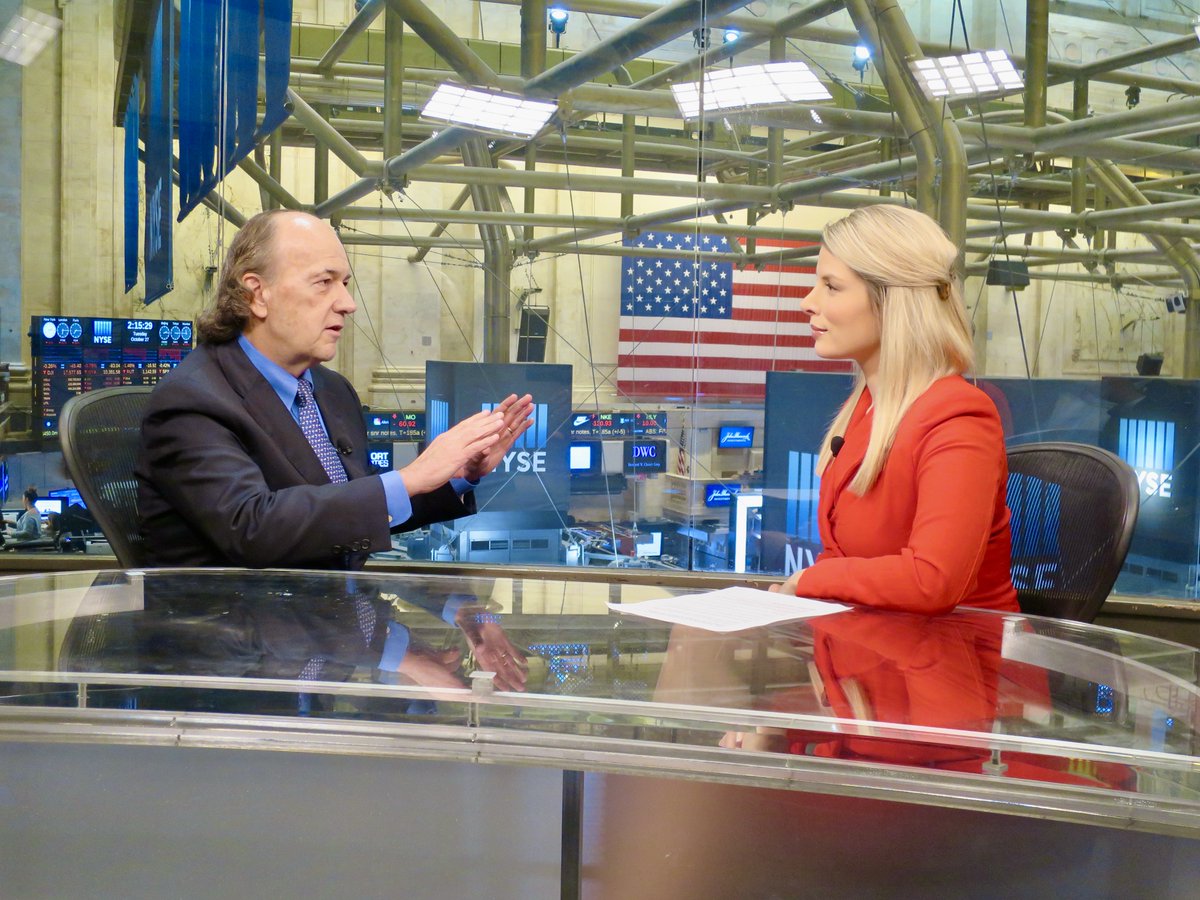 I interviewed <a href="/JamesGRickards/">Jim Rickards</a> inside <a href="/NYSE/">NYSE 🏛</a> on #WallStreet 8 years ago and got some pretty spicy predictions... and we're back with a lightening round for <a href="/TheStockNet/">TSN: The Stock Network</a> in 2024 ⚡️ Talkin' #gold #bitcoin #stocks + more 👉 Interview: youtube.com/watch?v=2HZCBG…