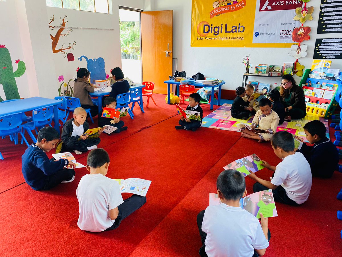 17000ft's tweet image. Children enjoying learning in the #17000ft #Libraries and #DigiLabs in the #17000ft adopted schools in #Sikkim. PC: Teachers
@AxisBank Manipal Foundation H T Parekh Foundation Arijit Sen