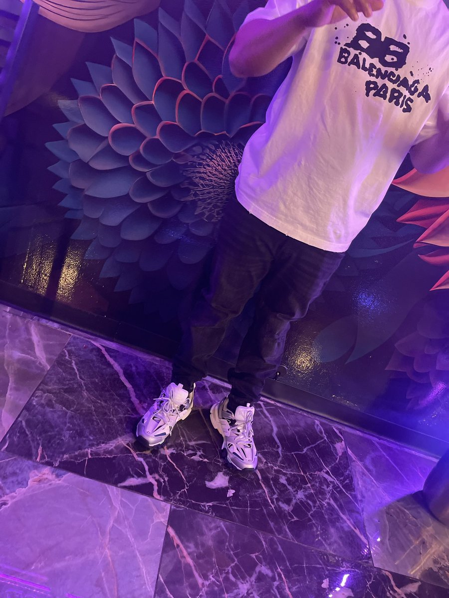 Chief_domo's tweet photo. ♈️💙🍾 https://t.co/UMROatdc2m