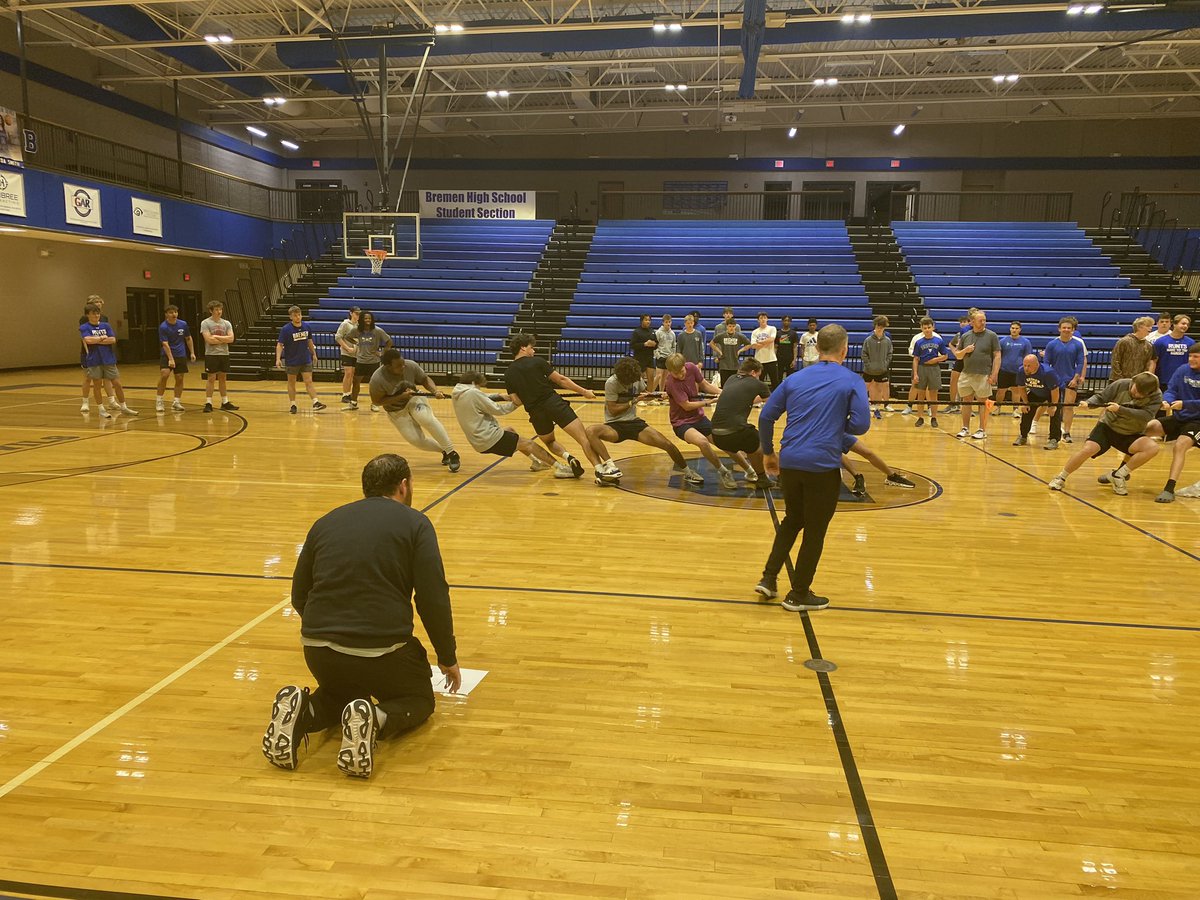 Ended a a great 5 weeks of competition and team building with a tug of war tournament and dodgeball! Congratulations to our champions and winners of the GATA sombrero!