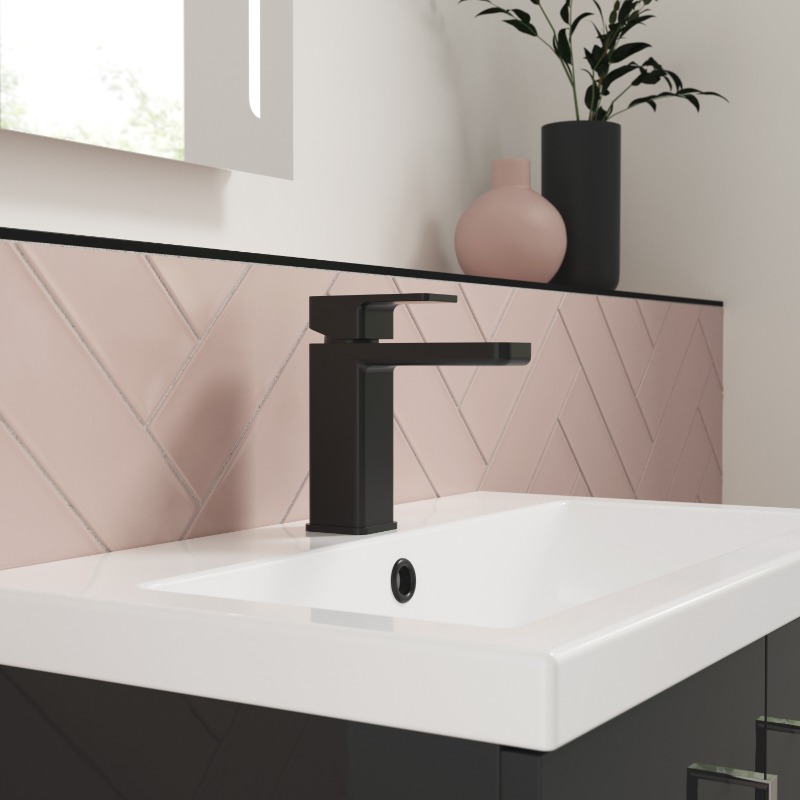 With modern squared edges and WRAS approved taps, the Windon collection makes the perfect addition to any contemporary bathroom Find the Windon collection using the link 🔗 bit.ly/WindonTaps