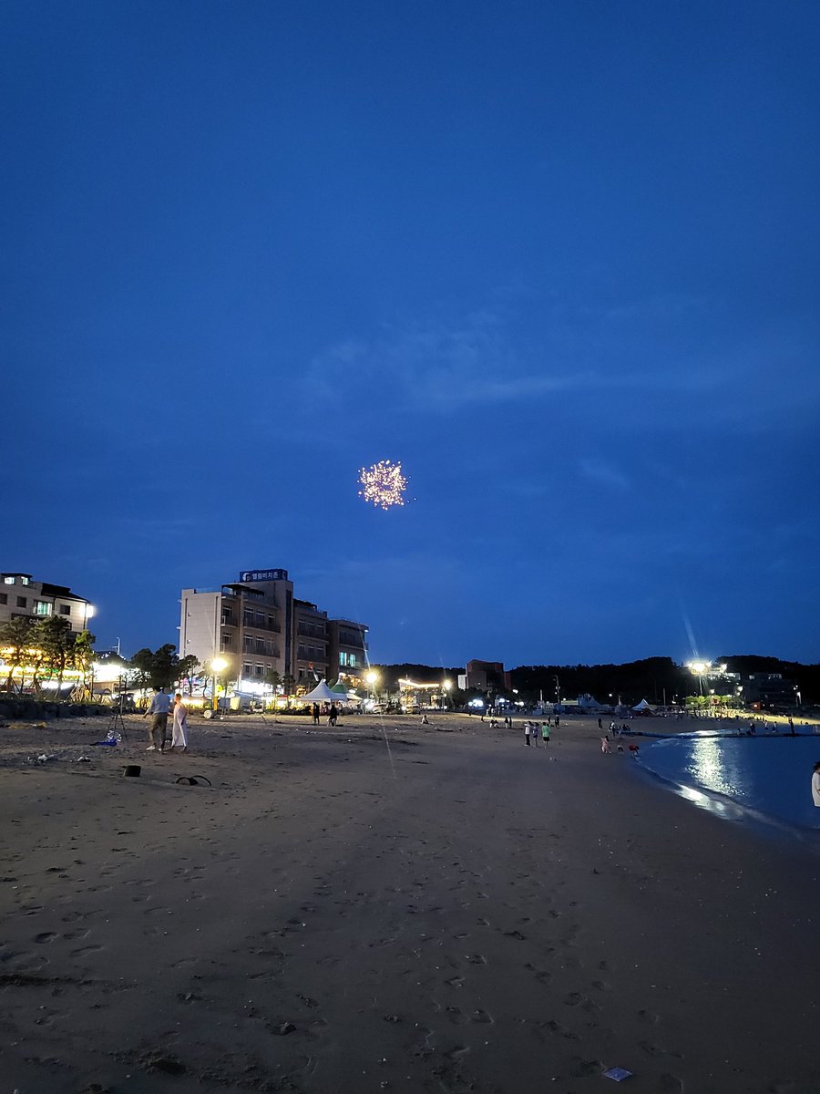 콜드브루 (@degradergrapher) on Twitter photo 