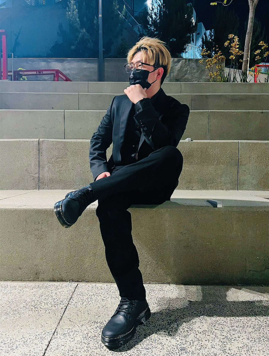 DavidxWu's tweet photo. Spontaneous shoots! #ootd https://t.co/yIW9mnegXd