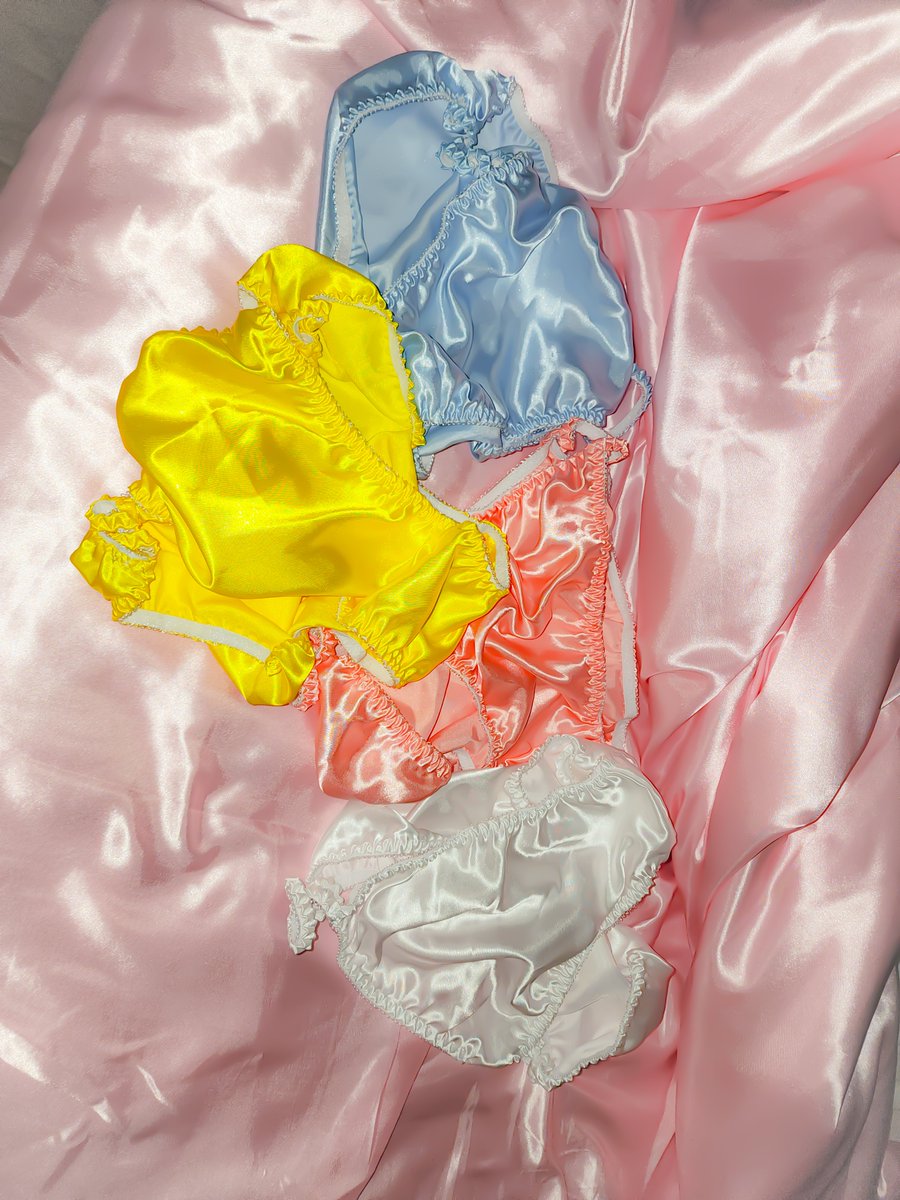 DForclaire's tweet photo. Latest acquisition from Classic Satin... gorgeous ๐
#satin #satinpanties #panties #classicsatin #stringbikini https://t.co/iDkOmYu45r