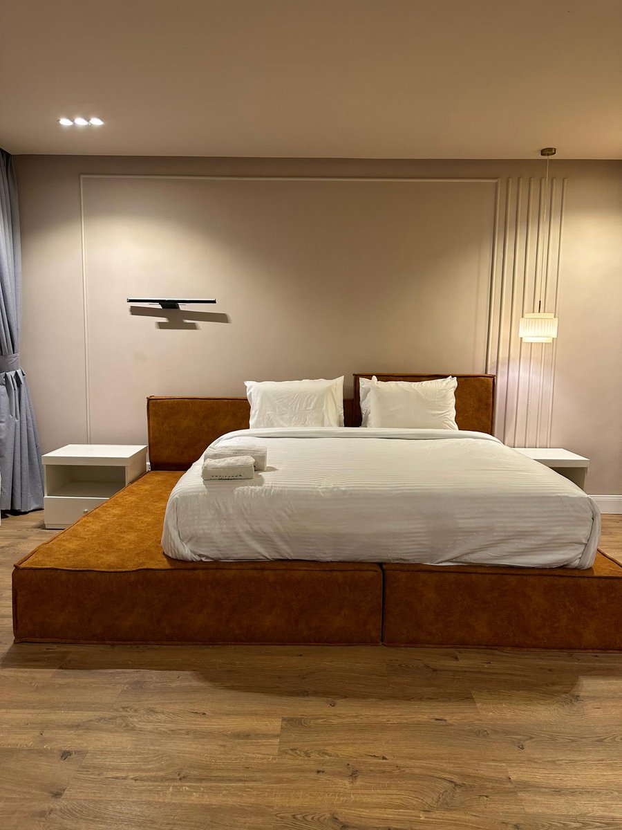 ShortletsAvenue's tweet photo. Introducing our luxurious 3 Bedroom Maisonette in prestigious Ikoyi! Amazing features:
1. Top-notch security for peace of mind.
2. Dstv, Netflix on Smart TVs for endless entertainment.
3. Snooker Board, office, fast WiFi, Bluetooth speakers, pool, gym, city-view, housekeeping.. https://t.co/XOfNGtkPpB