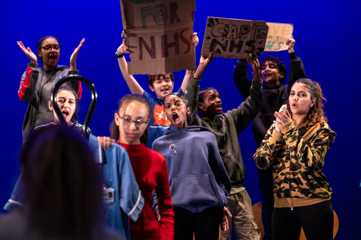 🌠 We're so proud of our Take the Stage participants who showed their original pieces on the Donmar stage last Friday! 
#DonmarLOCAL

📷 <a href="/elliekurttz/">ellie kurttz</a>