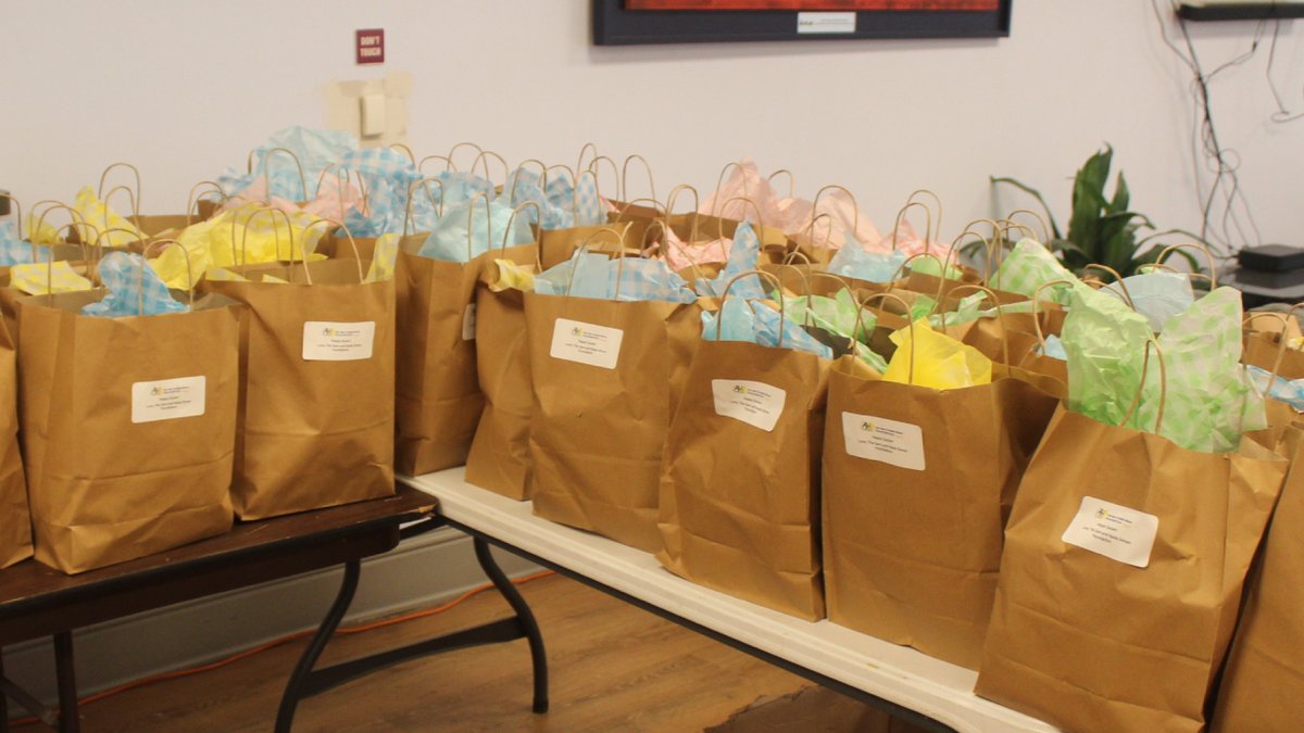 S_N_Foundation's tweet photo. We dropped off Easter baskets to the veterans residing at Piquette Square in Detroit. We thank them for their service, and hope they enjoy! https://t.co/sxynvgFY7I
